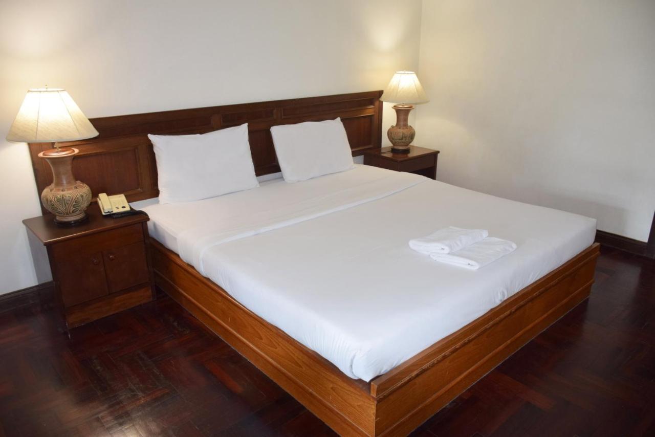 Puangpen Villa Hotel HHQ Zewnętrze zdjęcie
